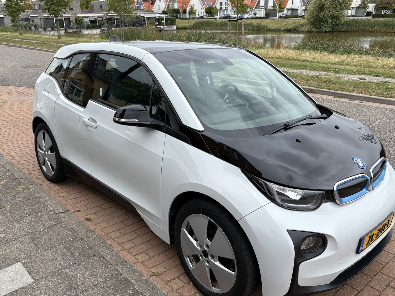 BMW i3 Basis Comfort Advance 22kWh