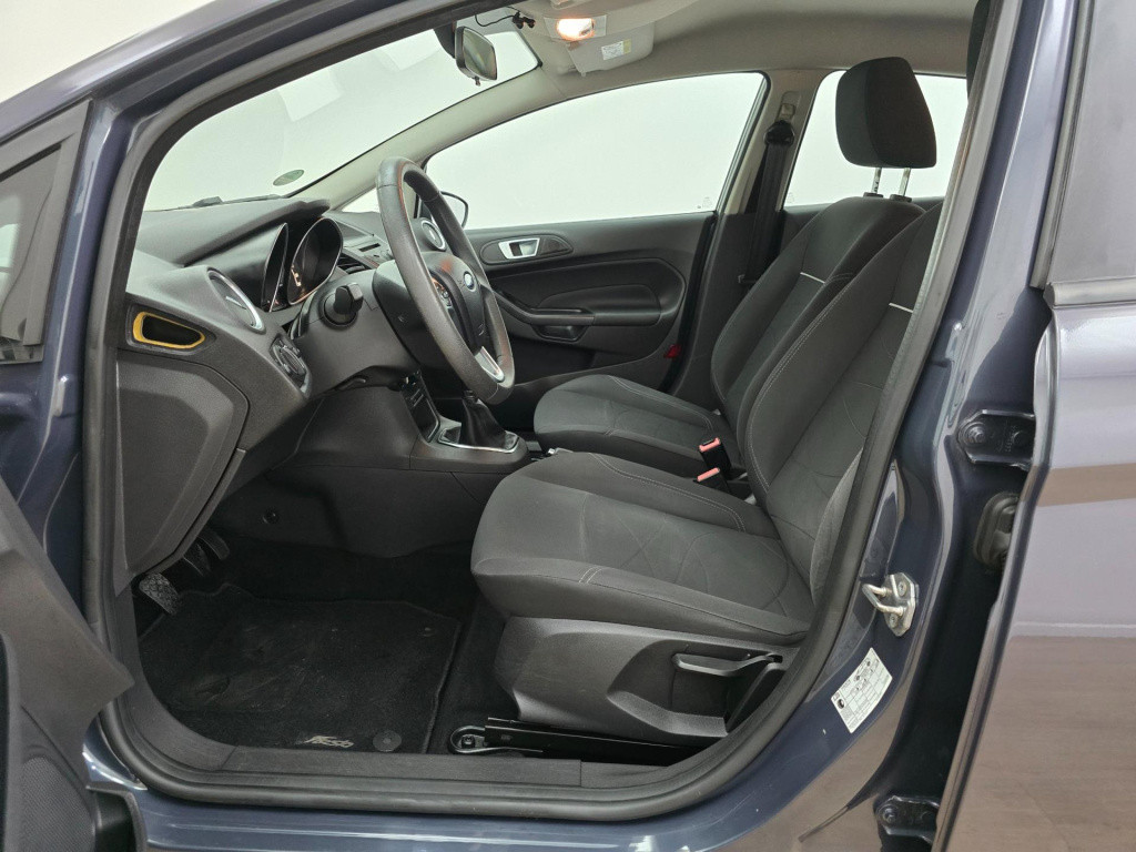 Ford Fiesta occasion 1.0 style met airco en mooie antracietgrijze kleur | 5