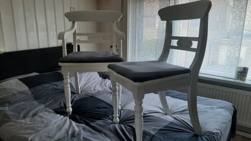 Stoelen grenen