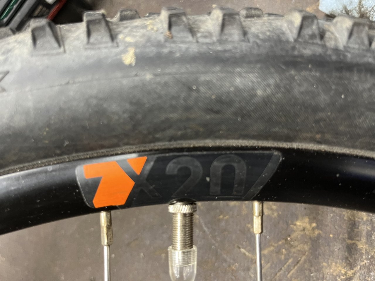 Voor en achterwiel  CUBE mountainbike
