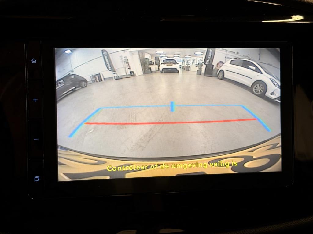 Toyota Aygo x 1.0 vvt-i mt play| camera| airco| adap.cruise