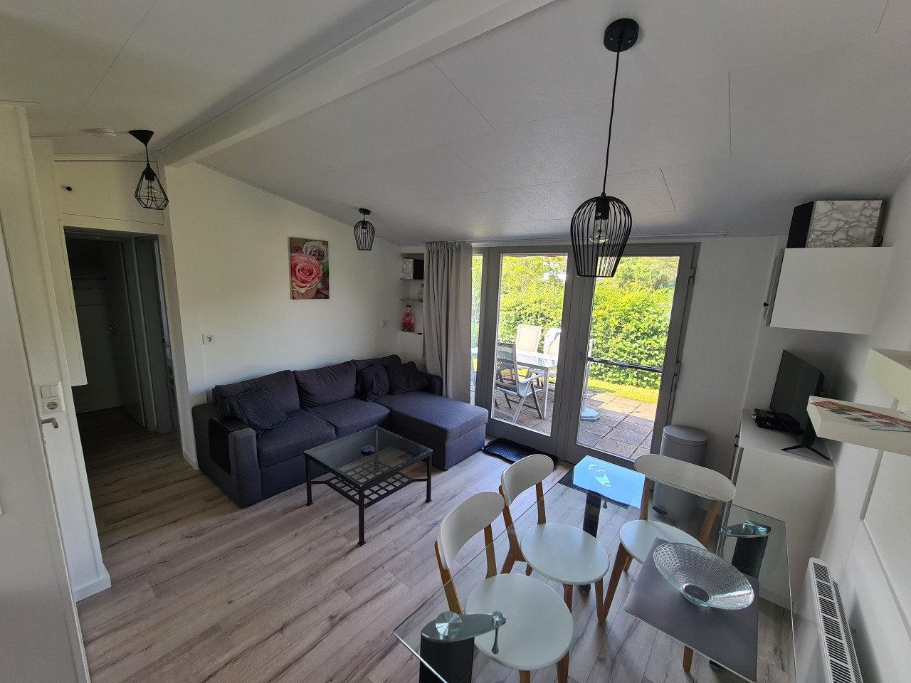 Last minute pas gerenoveerde vakantie bungalow in de Eifel in Duitsland