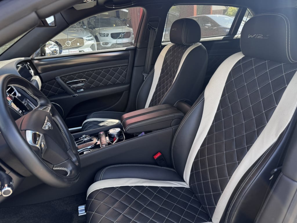 Bentley Flying Spur 6.0 w12 s | convenience-pakket | massage | nieuwstaat!
