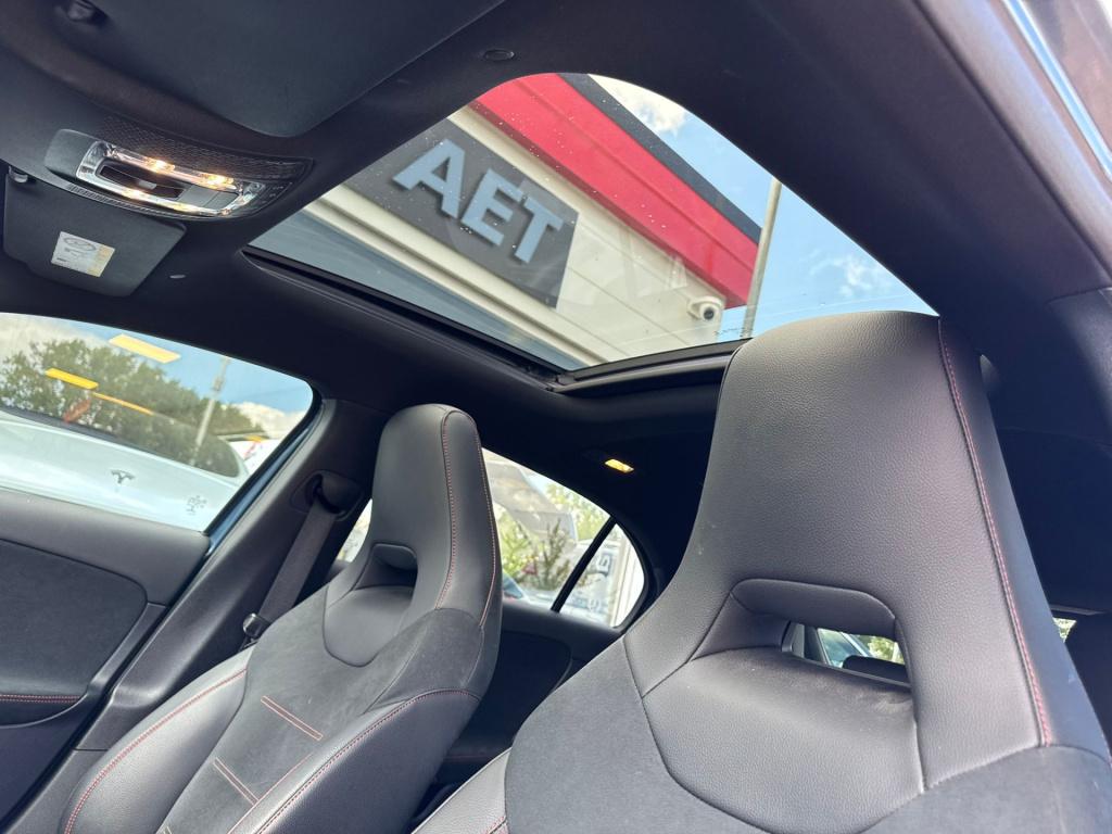 Mercedes-Benz A-Klasse 250 e business solution amg limited