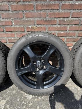 Velgen met winterbanden