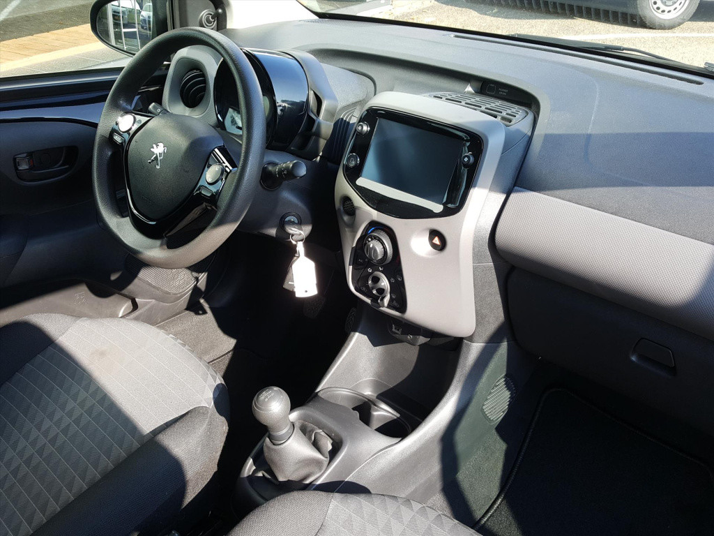 Peugeot 108 active 1.0 e-vti 72pk 5d premium pakket | airco | radio | bluet