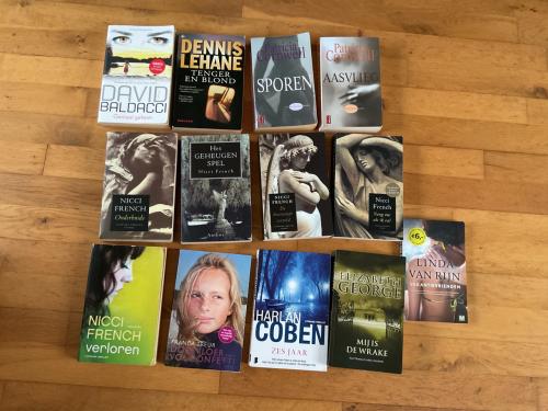 Diverse boeken Thrillers alles voor € 10,00