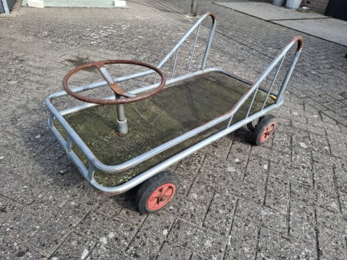 Oude speelkar