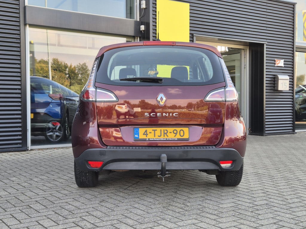 Renault Scenic 1.6 110 expression navigatie, clima, trekhaak, all seasonban