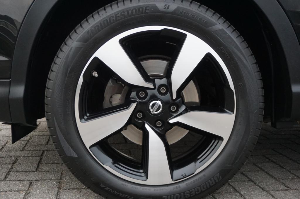 Nissan Qashqai 1.2 n-connecta climate / navi / camera / glazen dak / parkee