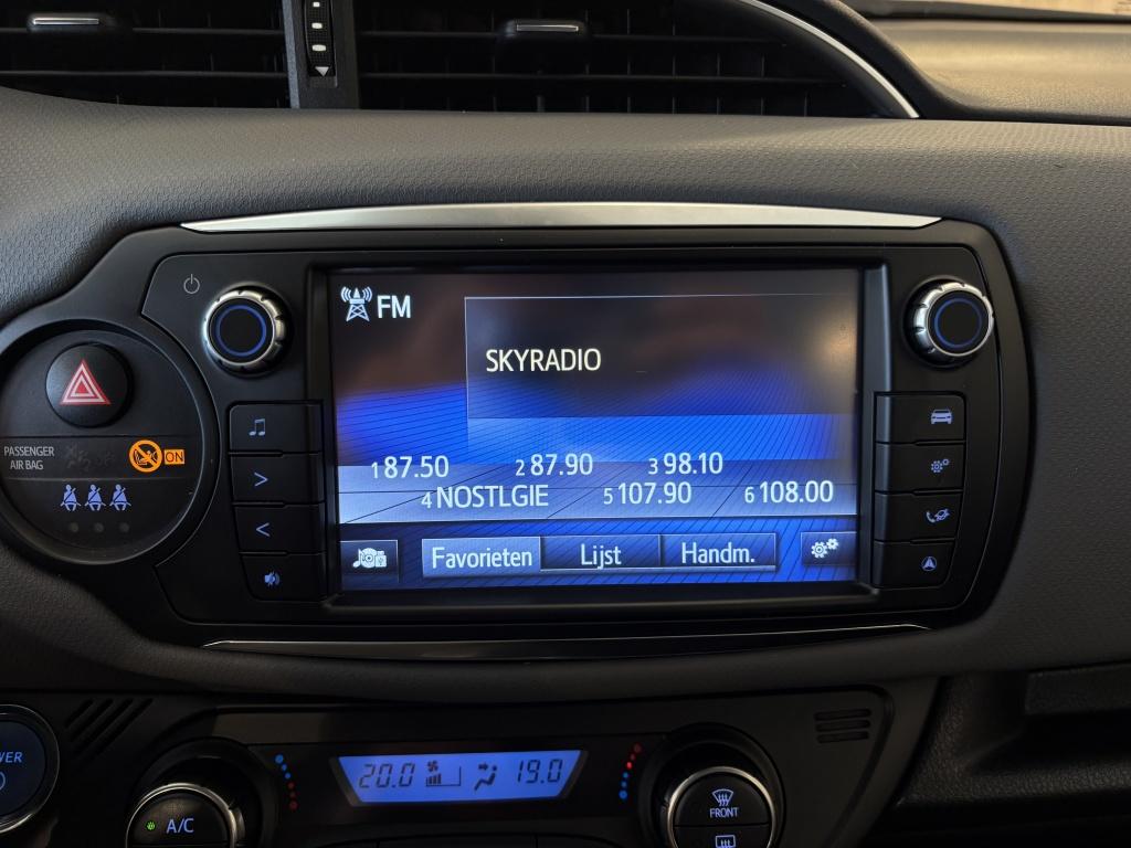Toyota Yaris 1.5 hybrid dynamic