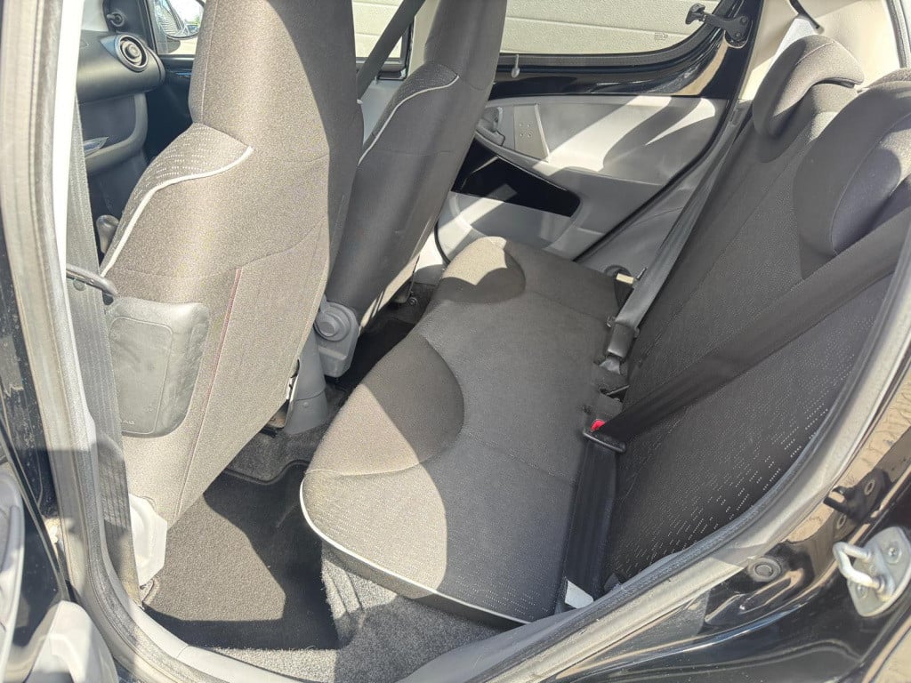 Peugeot 107 1.0-12v millesim 200/nap/apk/airco/lichtmetaal