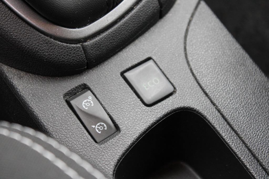 Renault Clio estate 0.9 tce limited