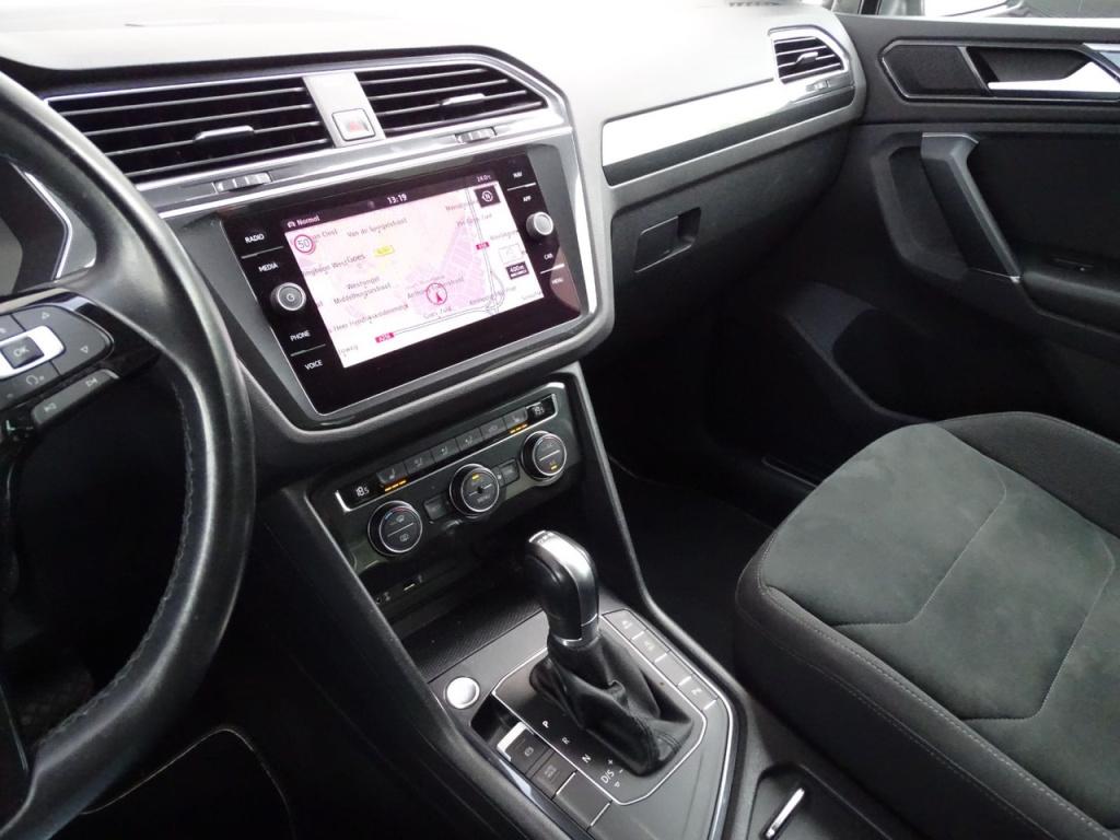 Volkswagen Tiguan 1.4 tsi act highline business r aut | r line | trekhaak |