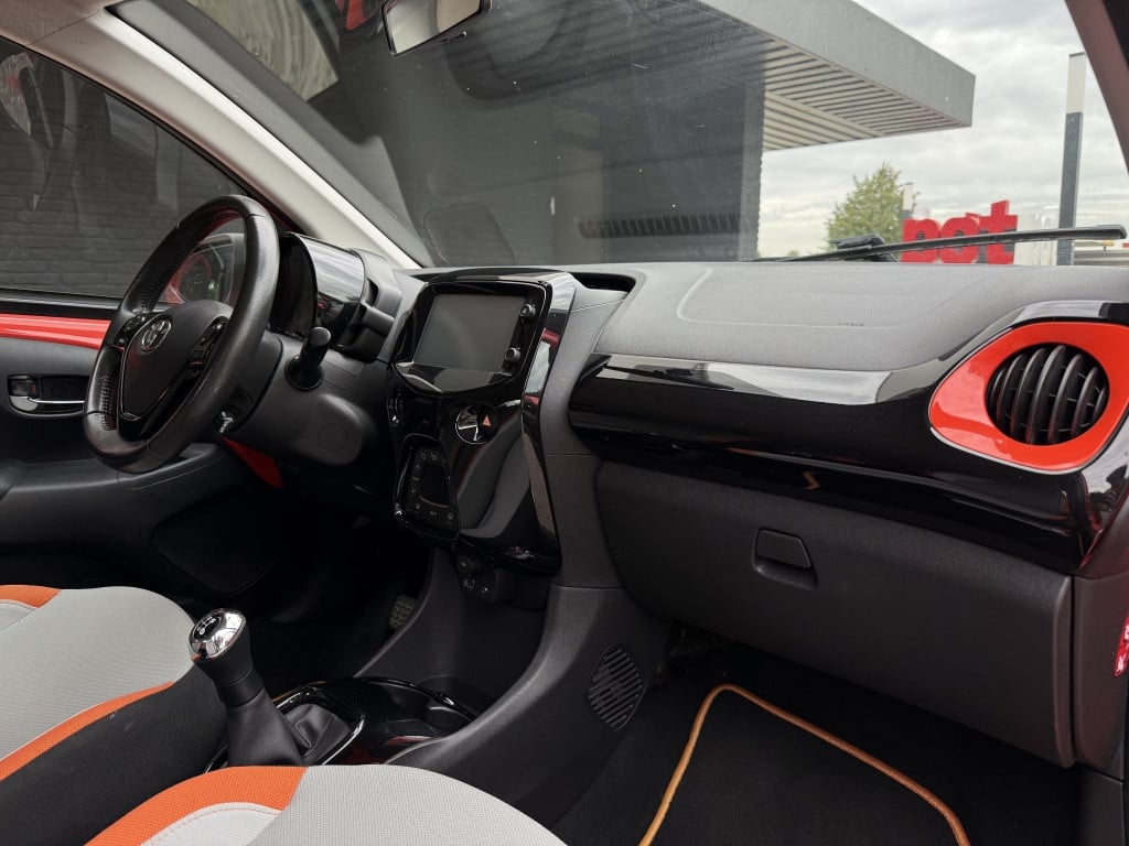 Toyota Aygo 1.0 vvt-i x-clusiv