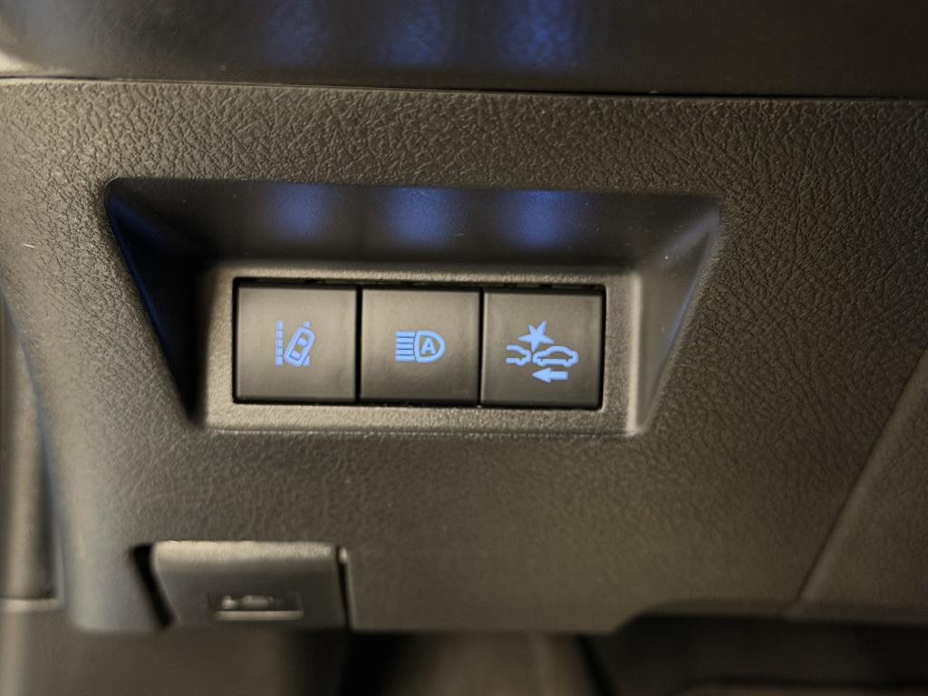Toyota Yaris 1.5 hybrid skyblue edition