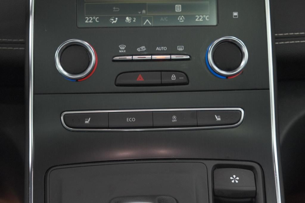 Renault Scenic tce 140 edc black edition | trekhaak | panoramadak | adaptie