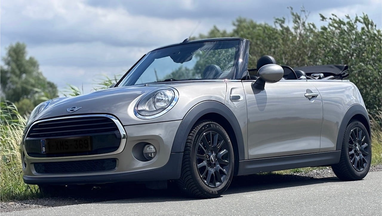 Mooie goed onderhouden Mini cooper cabrio bj2016 km184500
