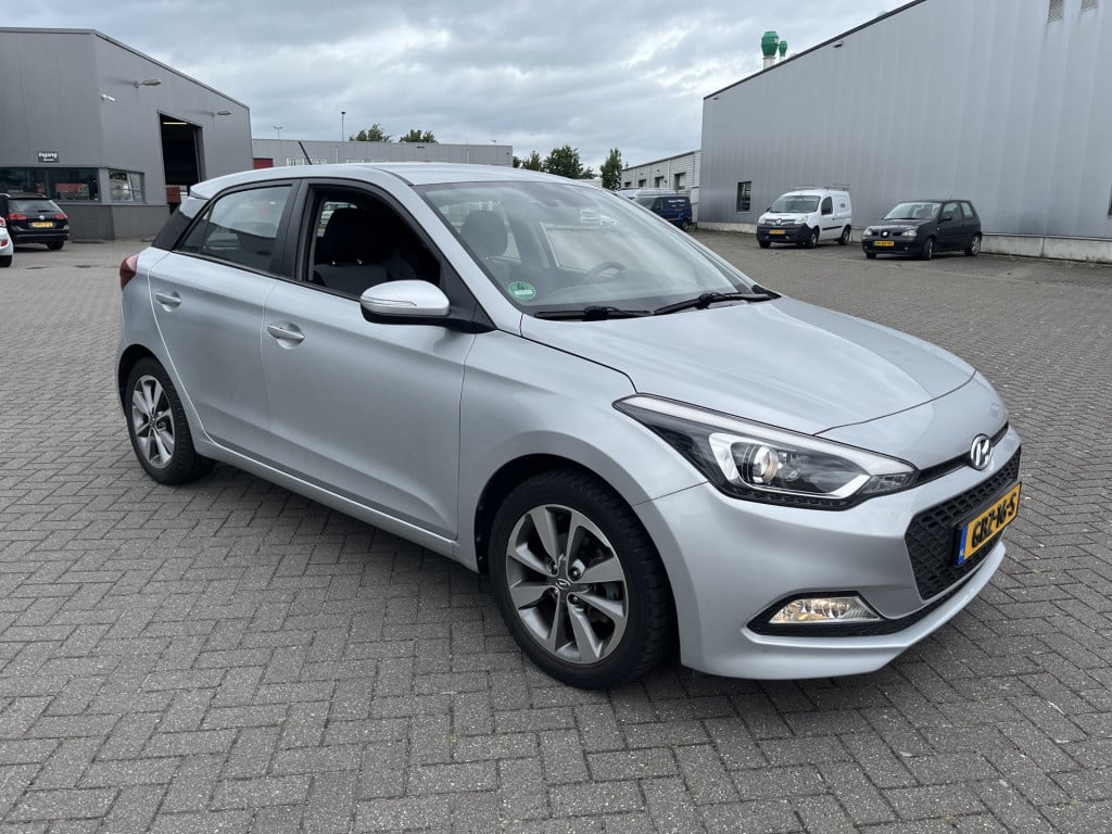 Hyundai I 20 1.2 hp i-motion premium 42 dkm
