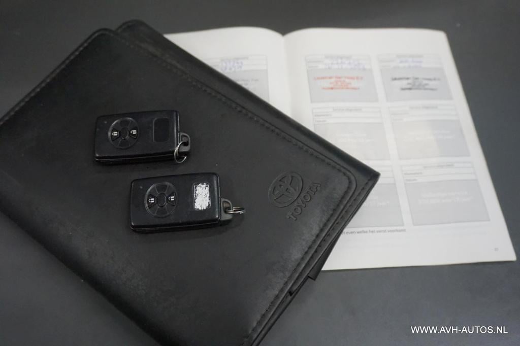 Toyota Auris 1.8 full hybrid dynamic business