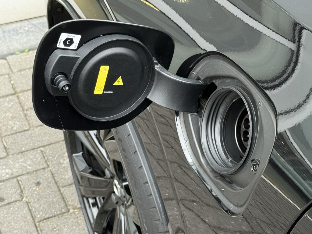 Volvo XC60 t6 398pk recharge black edition| panodak| 360camera| adap.cruise