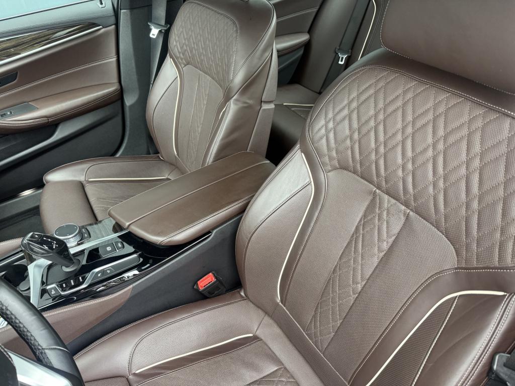BMW 5 Serie 530i xdrive automaat high executive sedan