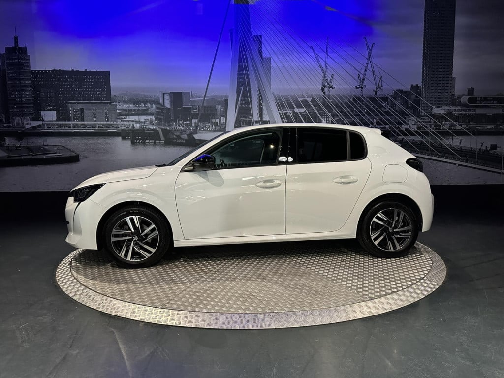 Peugeot 208 1.2 puretech allure pack *camera*keyless*appconnect*
