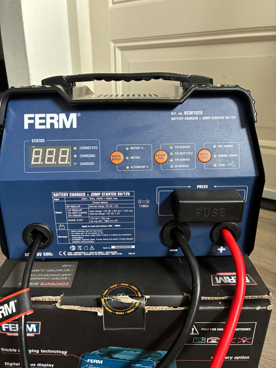 FERM BCM1020 Acculader, druppellader, starthulp 6v en 12v