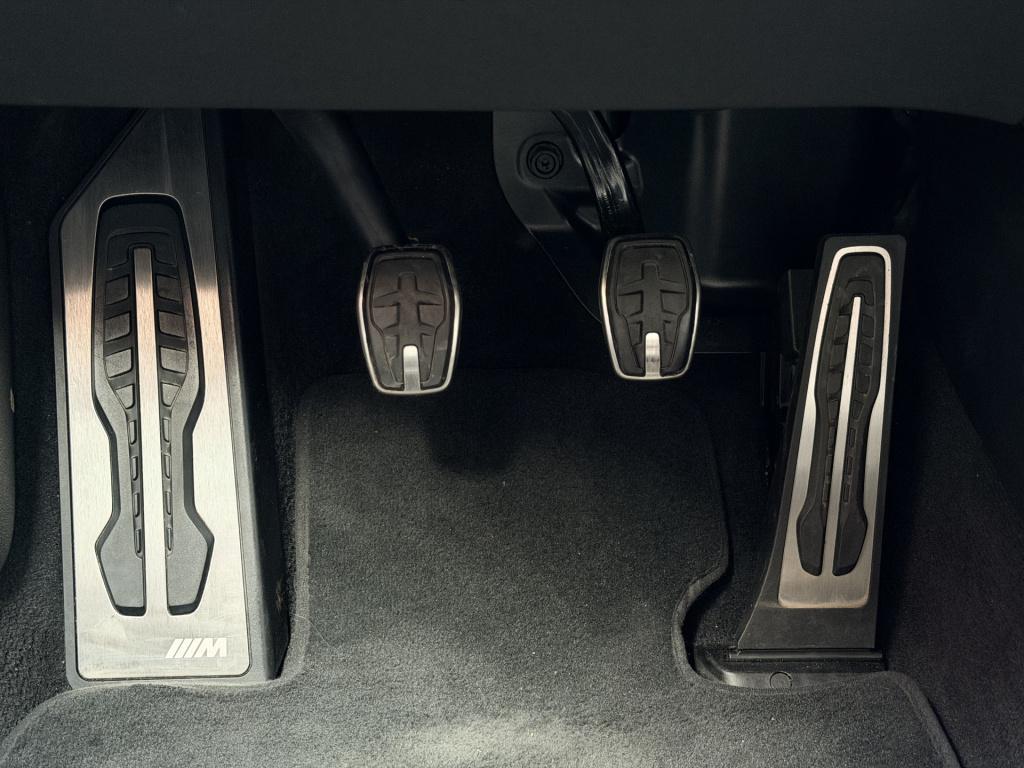 BMW 1 Serie 118i m-sport | carplay | parkeer sensoren | dab | cruise contro