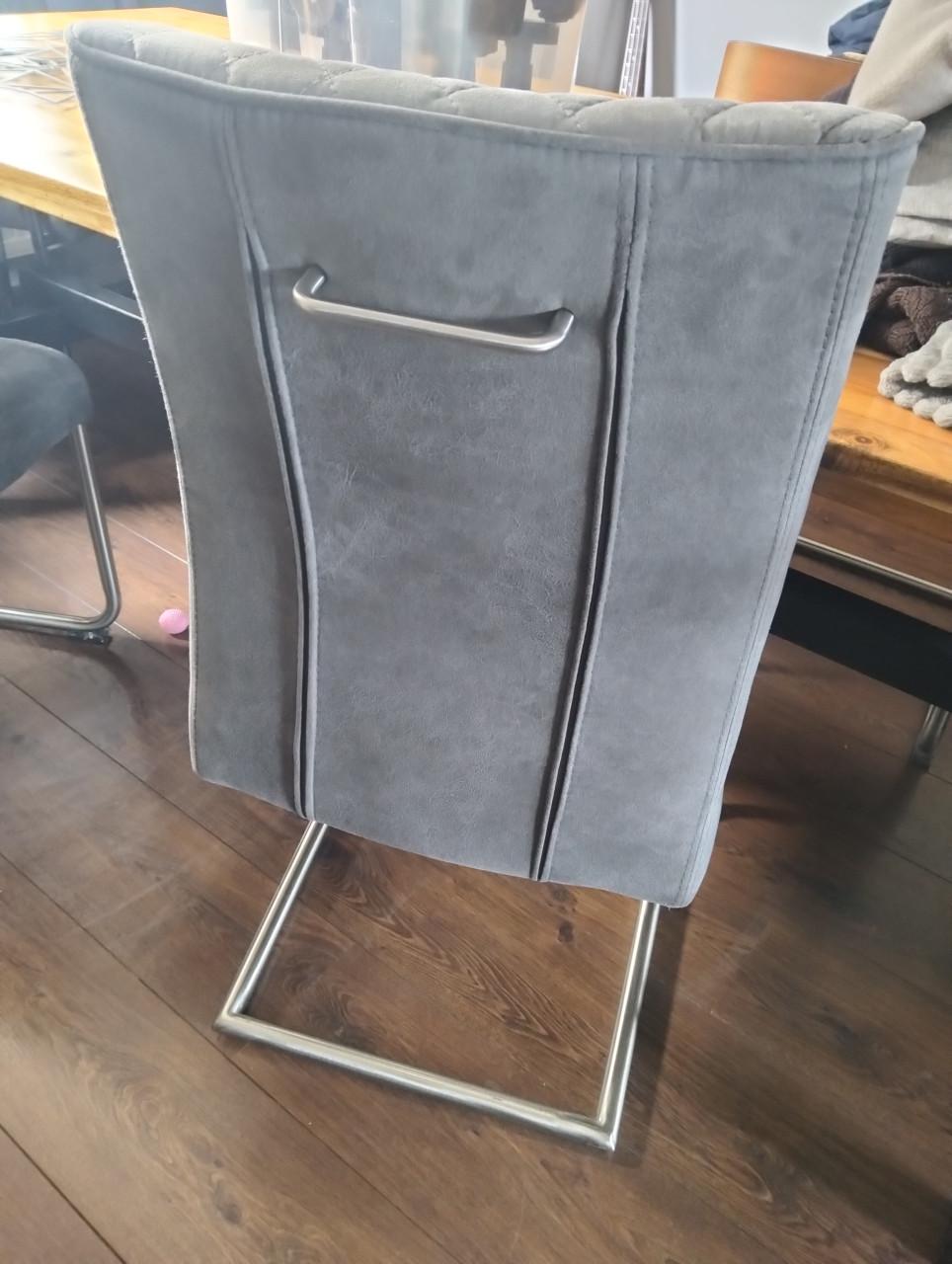 4 stoelen