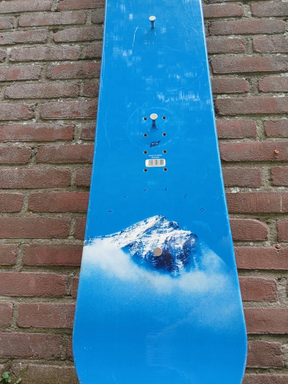 Uniek snowboard kapstok !!