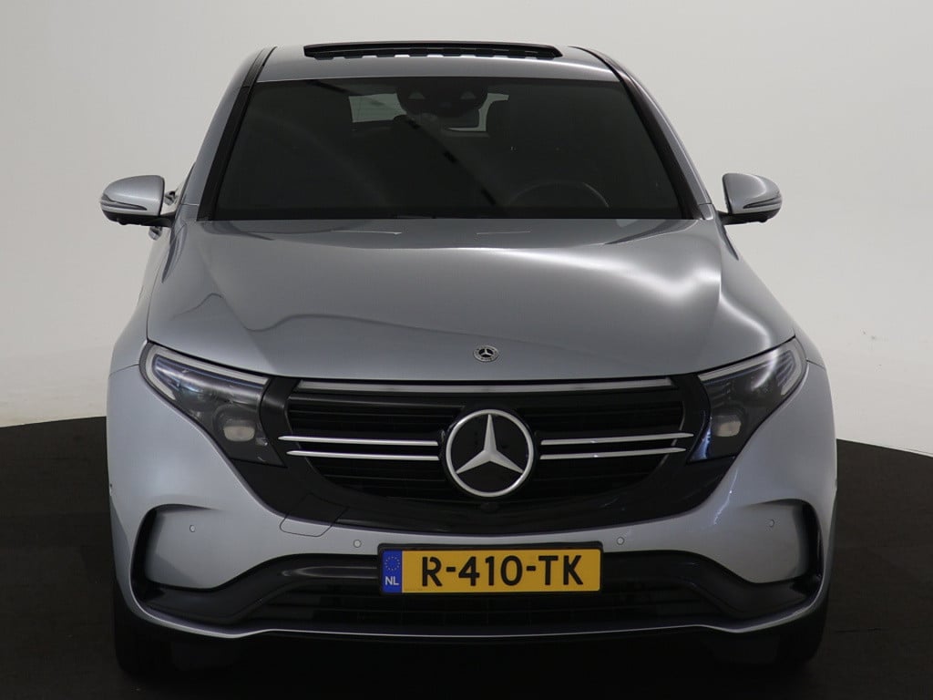 Mercedes-Benz Eqc 400 4matic amg line 80 kwh | schuifdak | trekhaak | stoel