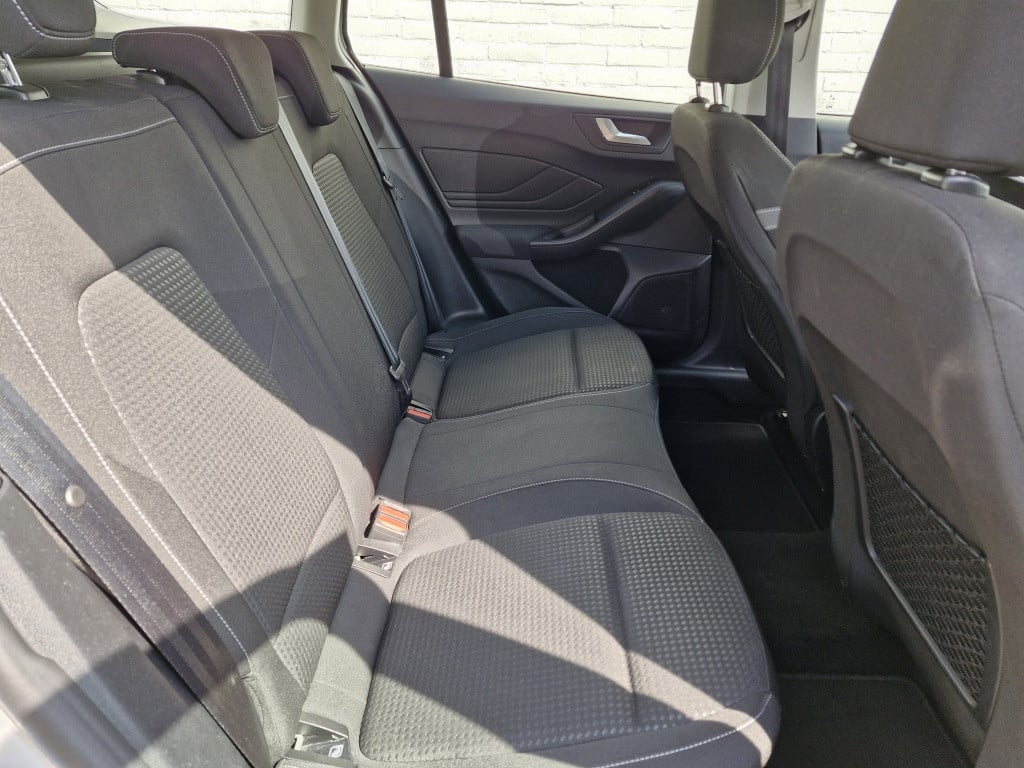 Ford Focus wagon ecoboost 100 pk connected
