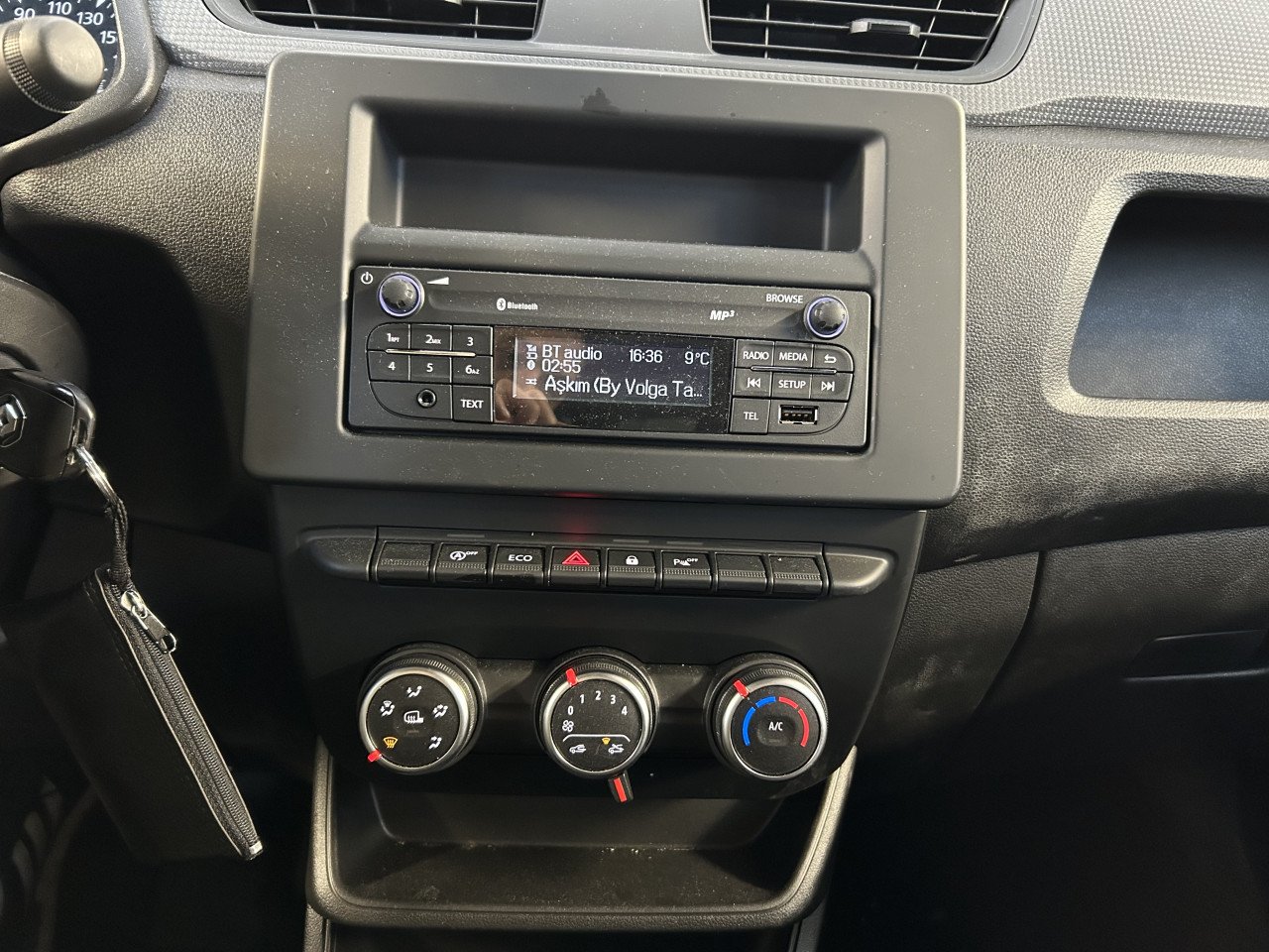 Renault Express met weinig km!