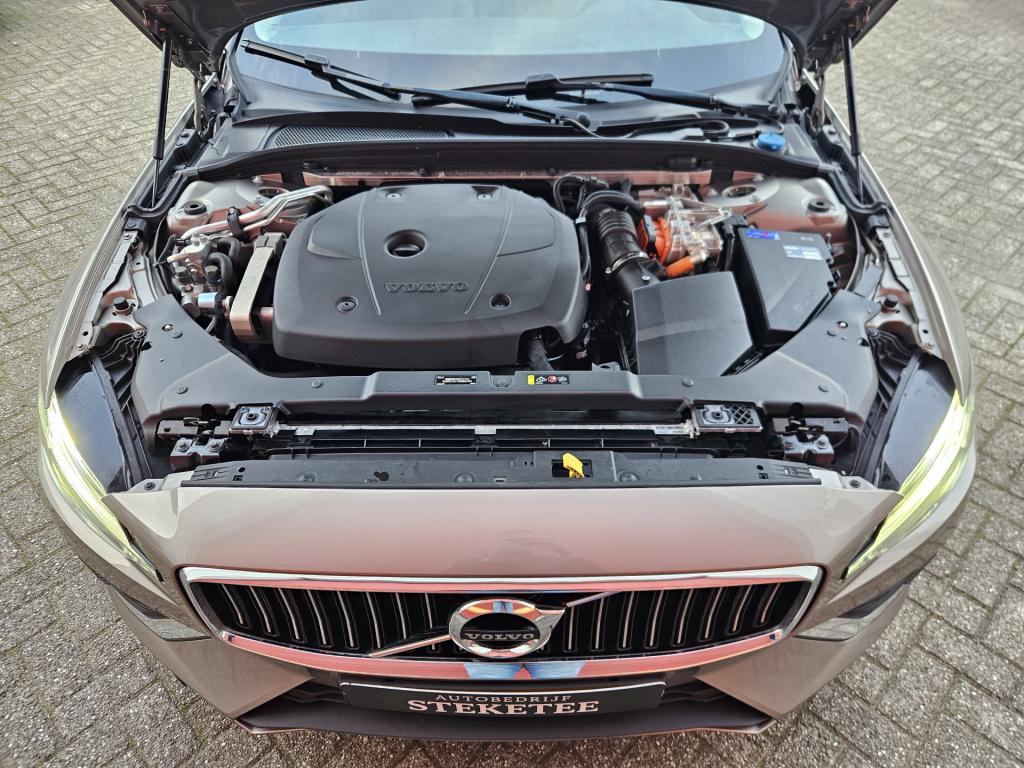 Volvo V60 2.0 t8 twin engine awd inscription | pano | elek. trekhaak