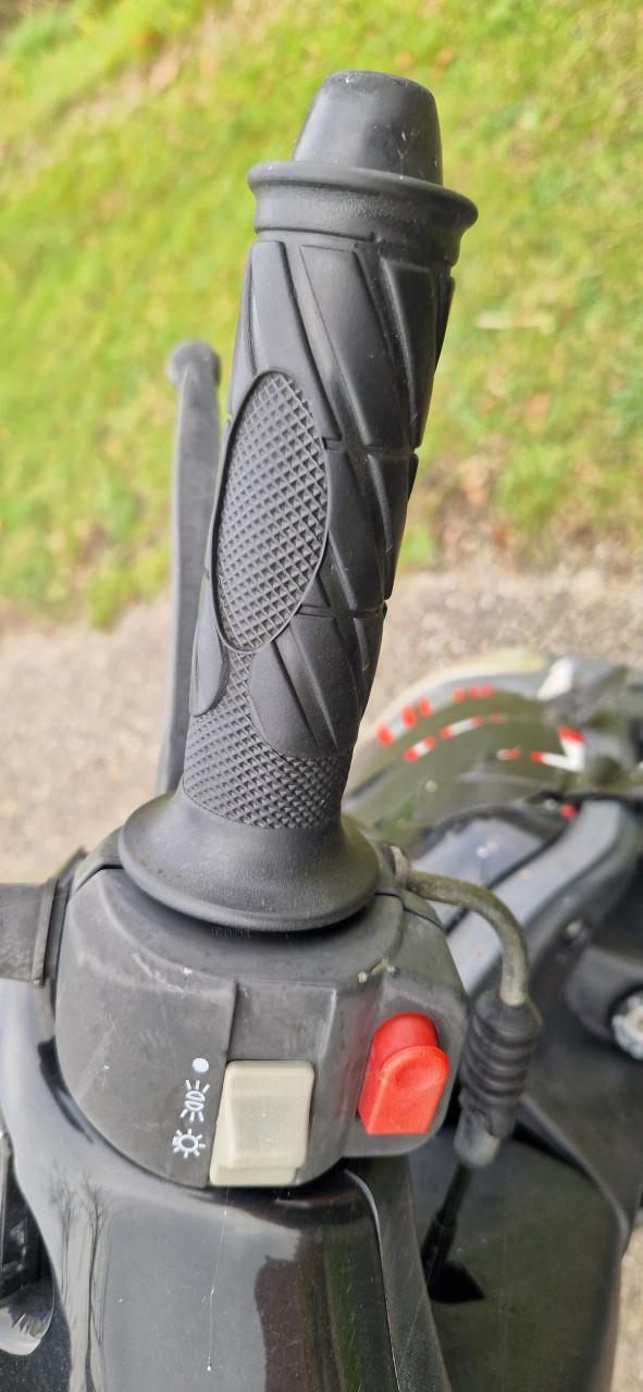 Goedkope KEEWAY scooter, type Hurricane