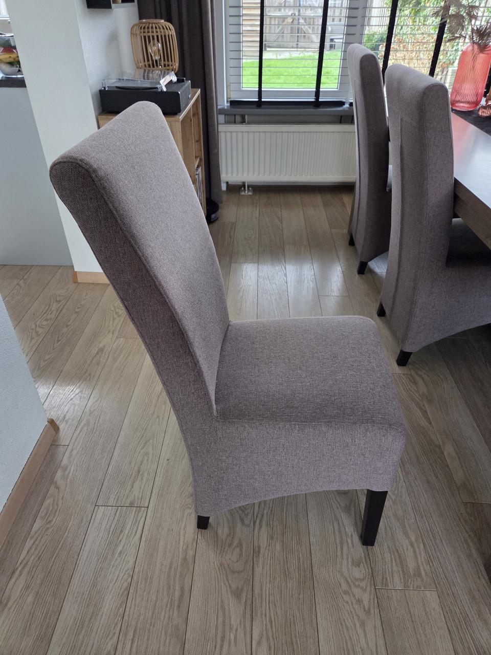 Eettafel + 6 stoelen