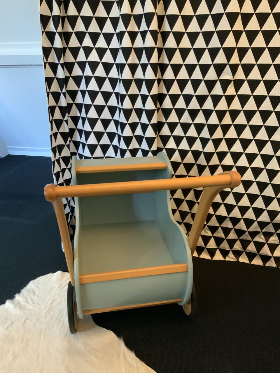 Poppenwagen