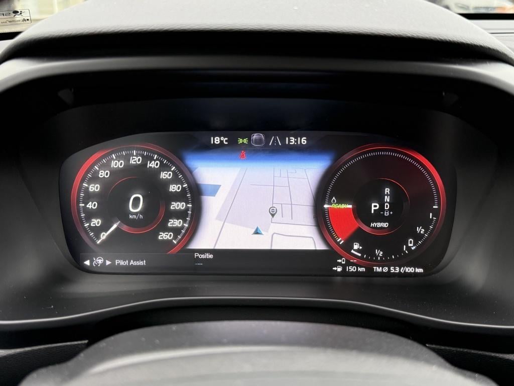 Volvo XC40 t5 262pk recharge r-design| adap.cruise| trekhaak| camera| keyle