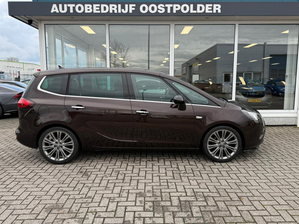 Opel Zafira tourer 1.4 cosmo 7p.