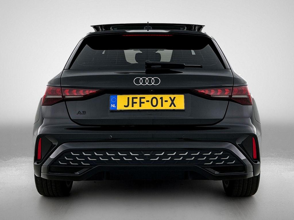 Audi A3 sportback 35 tfsi s edition | 2x s-line | panoramadak | sonos | mat