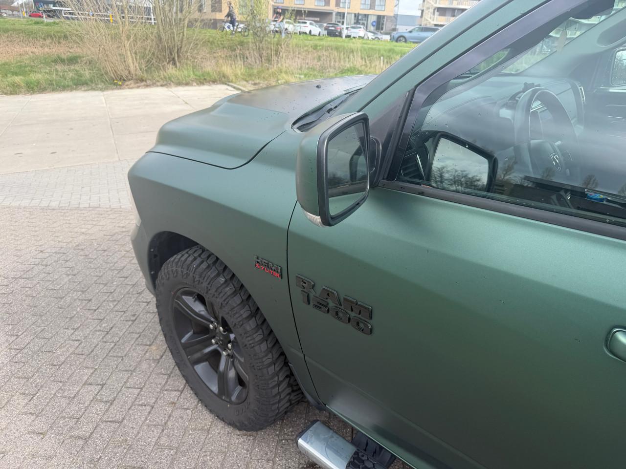 Dodge Ram 1500 Sport  5.7 Hemi 2016