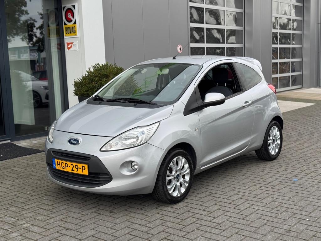 Ford KA 1.2 titanium * airco * l.m. velgen * apk tot 31-10-2027