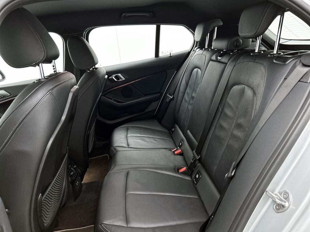 BMW 1 Serie 118i executive edition | overdraagbare bmw garantie | automaat 