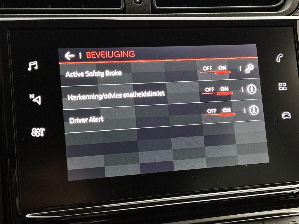 Citroen C3 83pk shine | rijklaar | parkeerhulp | lm velgen |