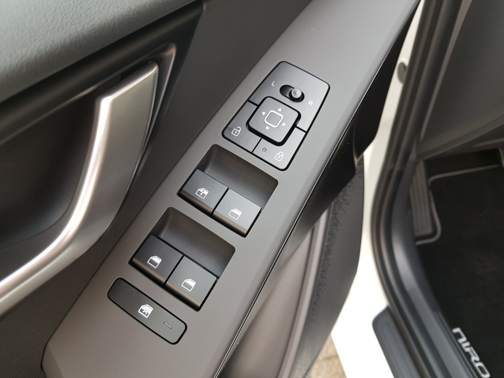 Kia Niro hybrid edition 7 verkocht