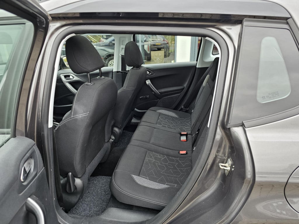 Peugeot 2008 1.2 puretech blue lion