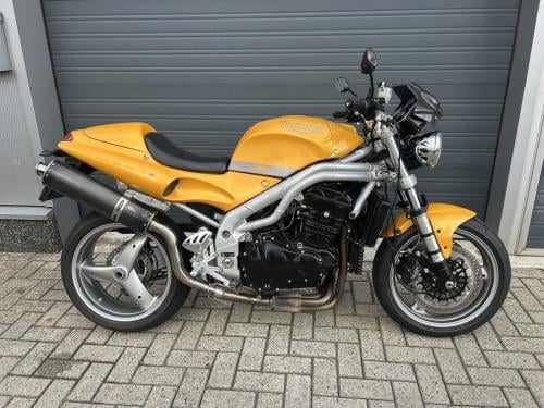 Triumph Speed Triple uit 2000 met 25 dkm, sportdemper, monocover €2350,-