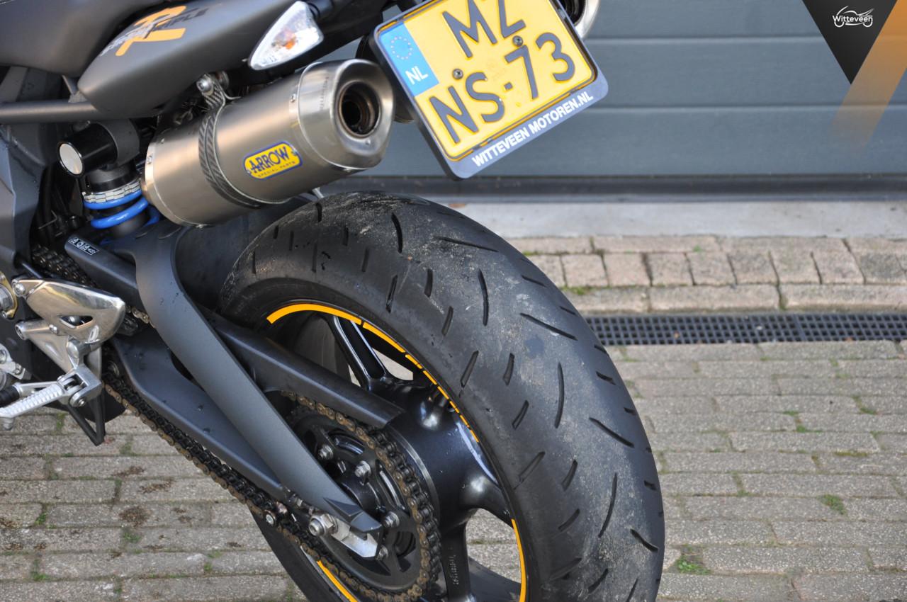 Triumph Street Triple R 675