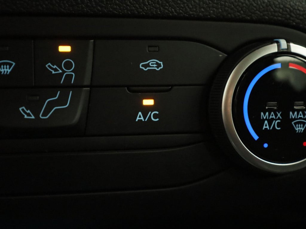 Ford Focus wagon 1.0 ecoboost hybrid connected | navigatie | cruise control